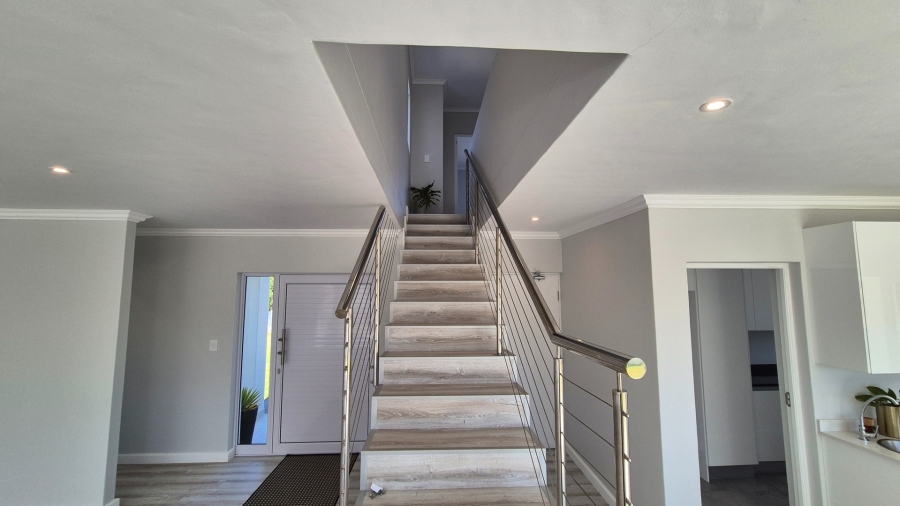 3 Bedroom Property for Sale in Country Club Western Cape